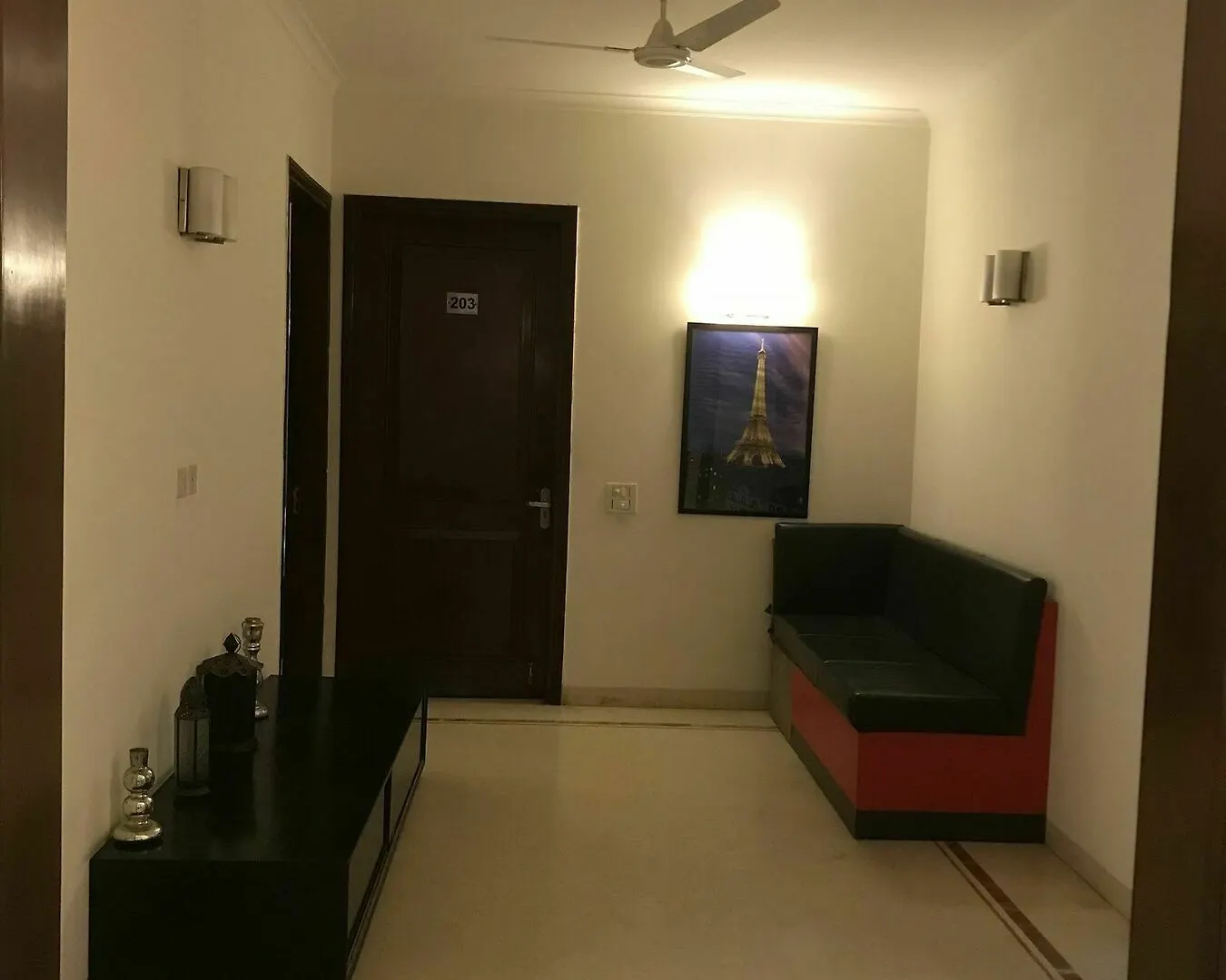 The Essence Suite Gurgaon 3*,