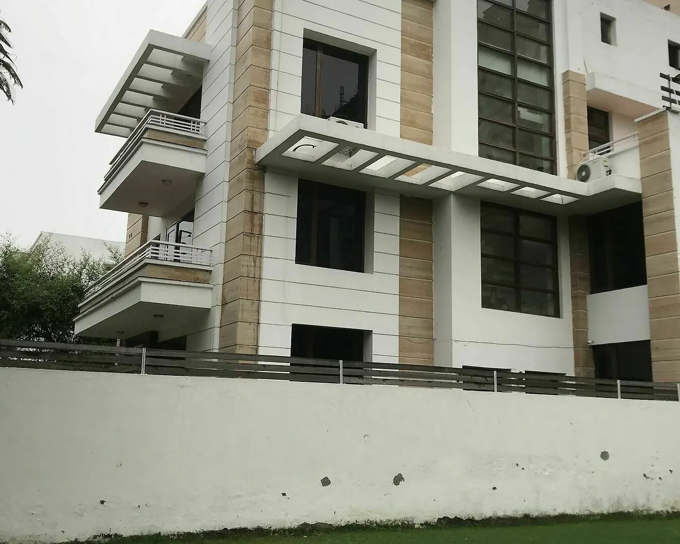 The Essence Suite Gurgaon